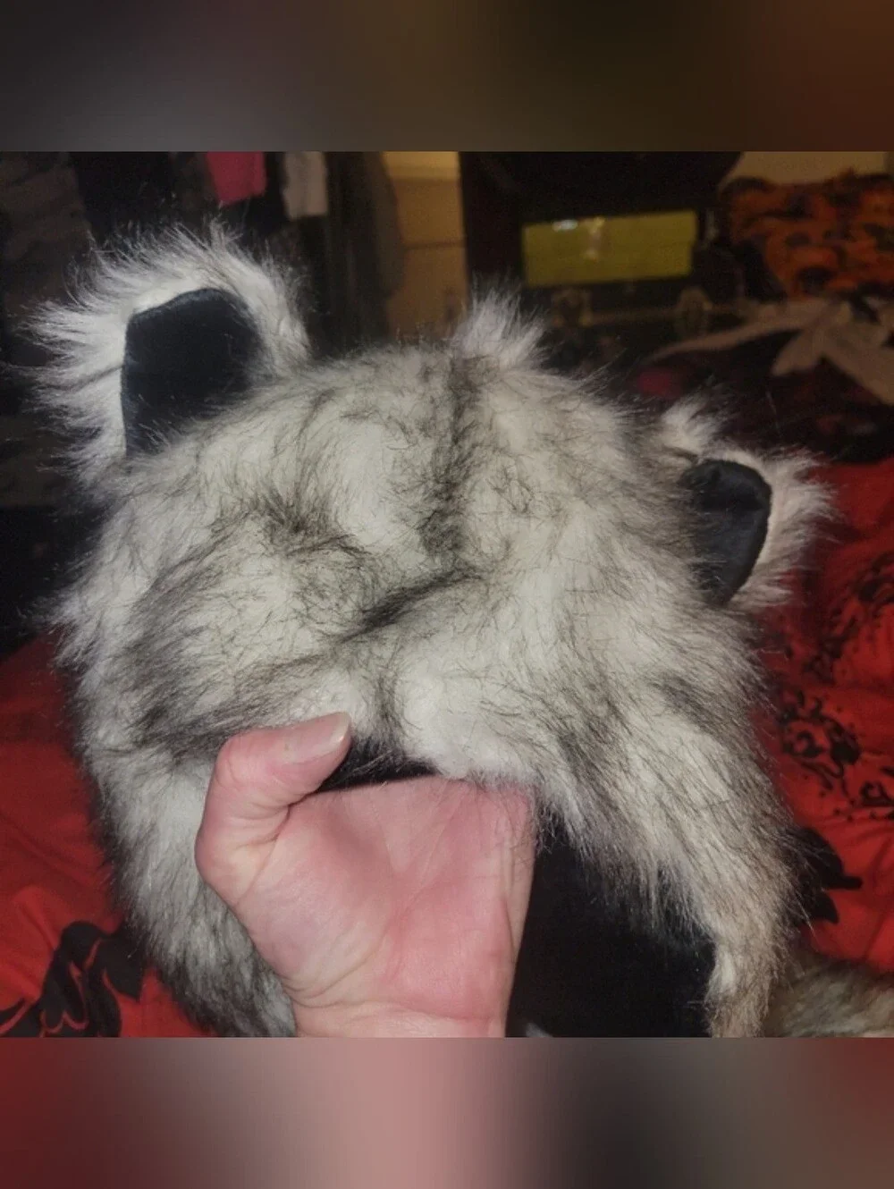 Amazon white winter wolf faux fur wolf ears paws as scarf mittens hat hood NWOT